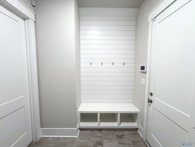 Building Photo - 209 St Louis St