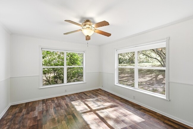 Building Photo - 13205 Mountain View