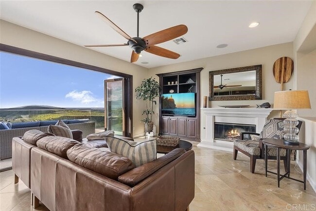 Building Photo - One of Kind Executive Home, Available Augu...