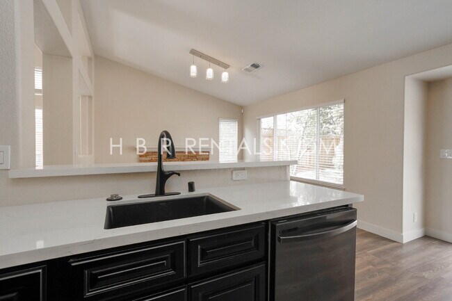 Building Photo - Single Story 3 bedroom home *SOLAR* *POOL*...