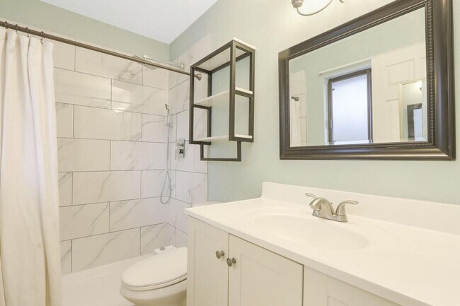 Building Photo - Port St Lucie Pool Home