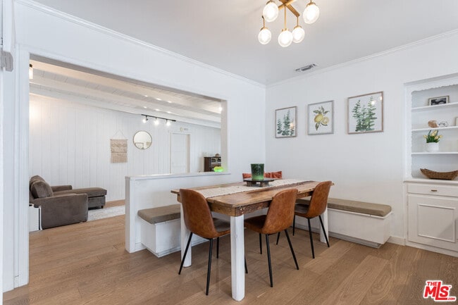 Building Photo - 4607 Willowcrest Ave