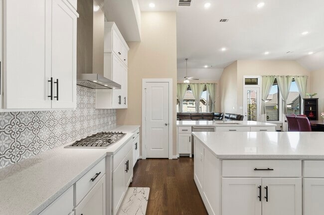 Building Photo - 2239 Plum Creek Dr