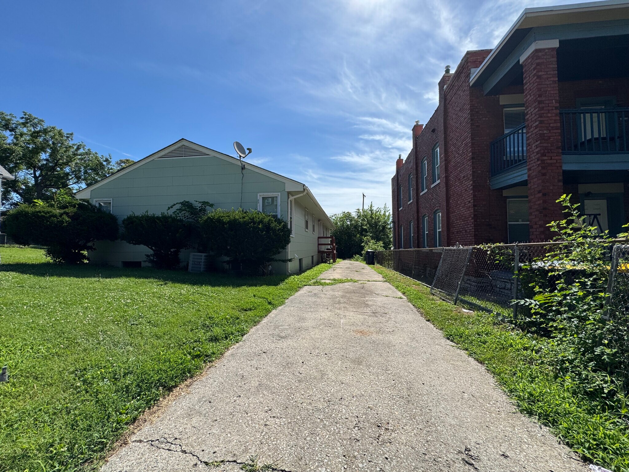 Building Photo - 4513 Virginia Ave