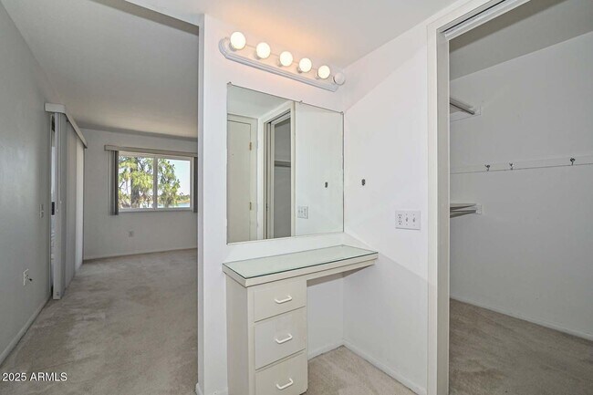 Building Photo - 19252 N Star Ridge Dr