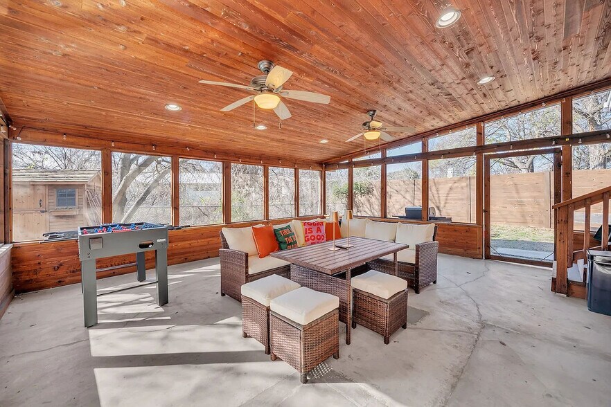 Building Photo - 4607 Sara Dr