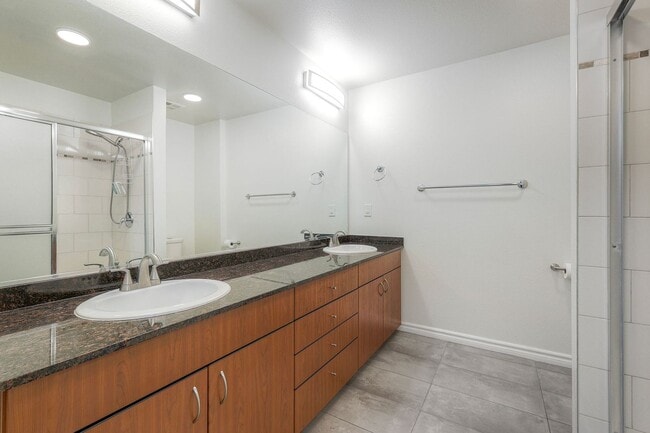 Building Photo - San Diego- Downtown- La Vita – Little Italy Condo- Split Level Style Move-In Special