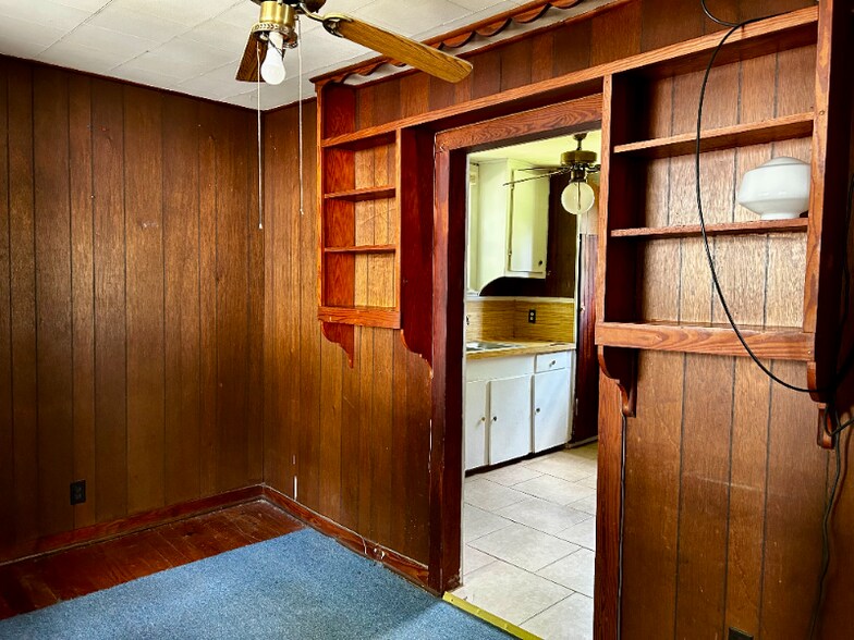 Building Photo - 308-310 S Bobcat Alley