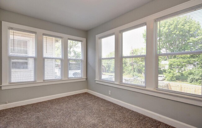 Building Photo - 719 Fairwood Ave