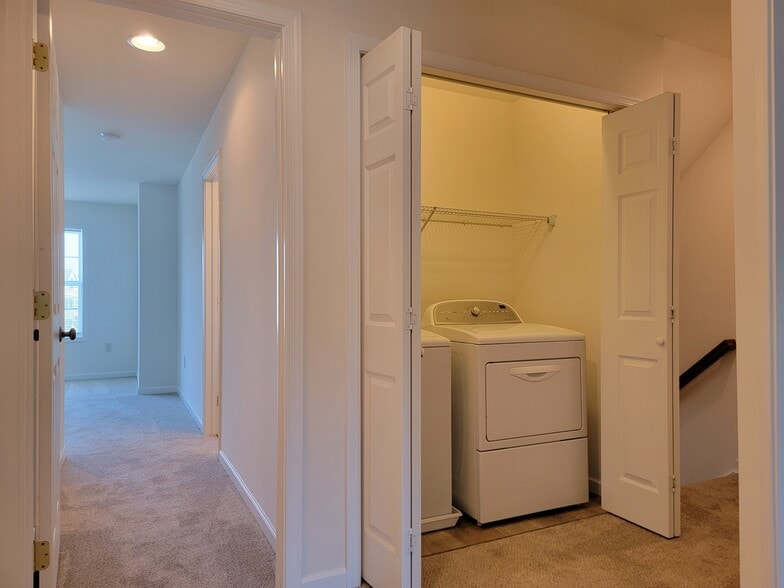 Building Photo - 402 Mount Olive Ln
