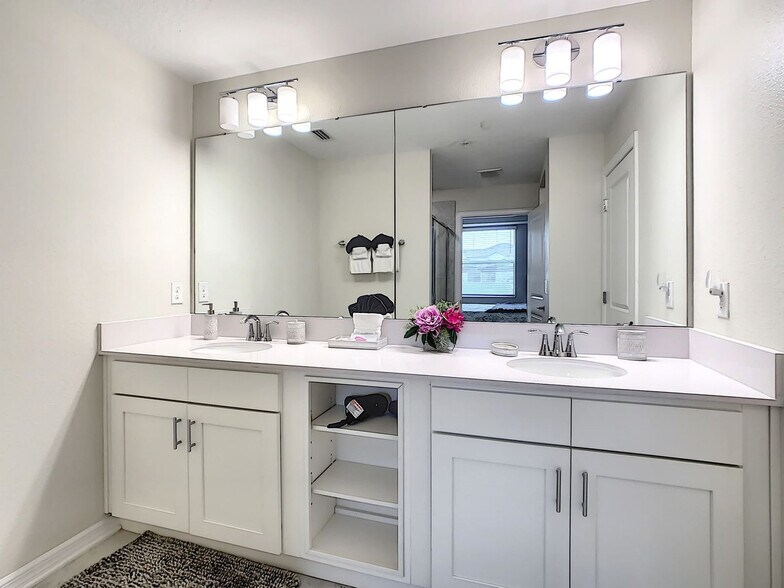 Building Photo - 3121 Paradox Cir