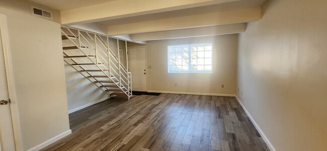 Building Photo - 1416 Missouri Ave