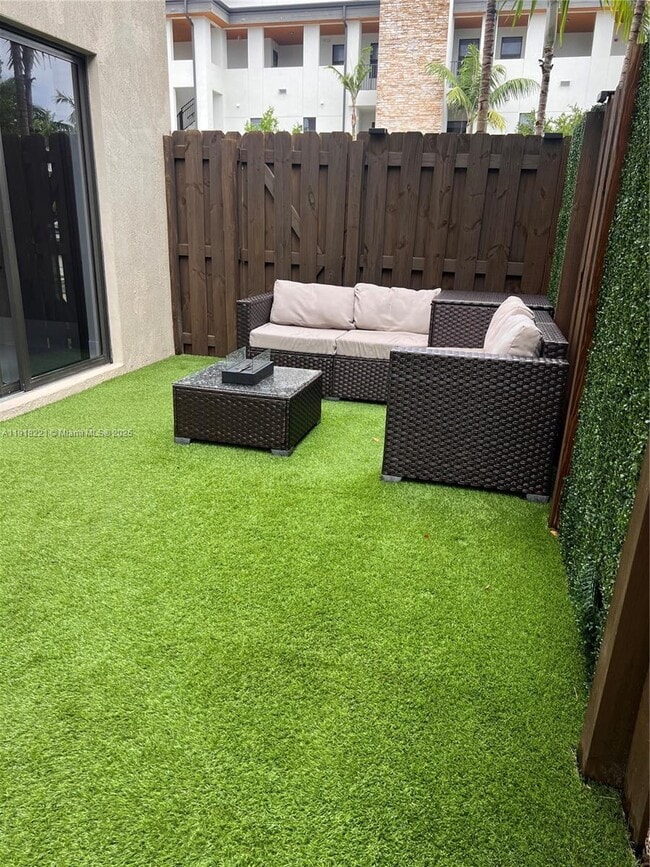 Building Photo - 10431 NW 82nd St