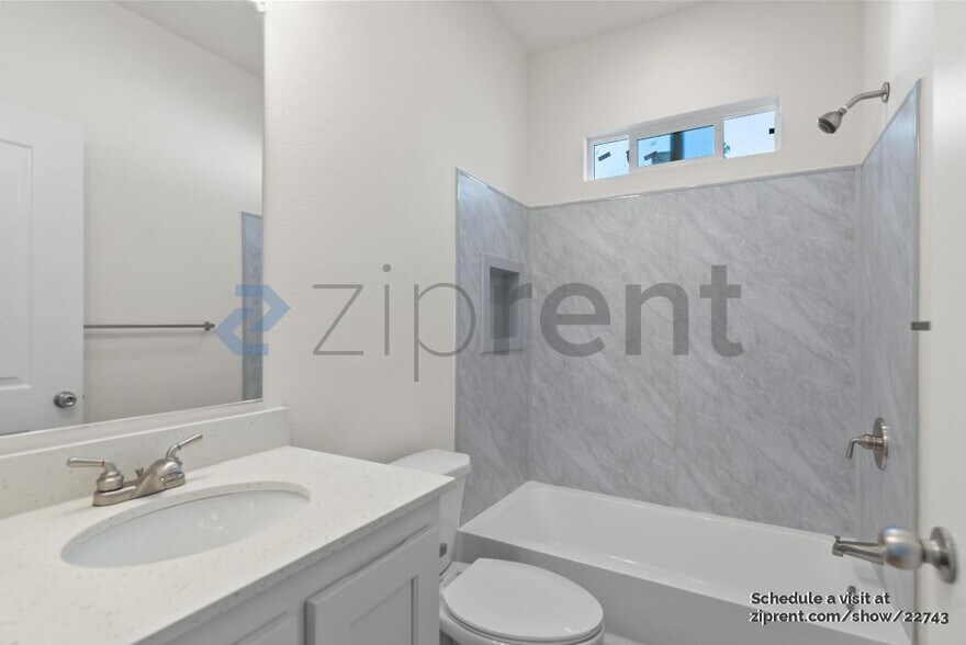 Building Photo - 1133 Lovell Ave