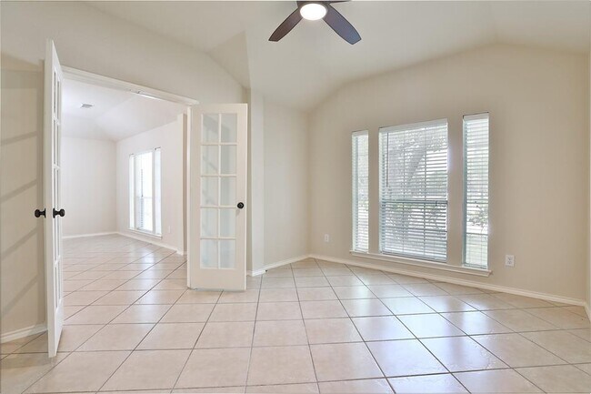 Building Photo - 26738 Abbey Springs Ln