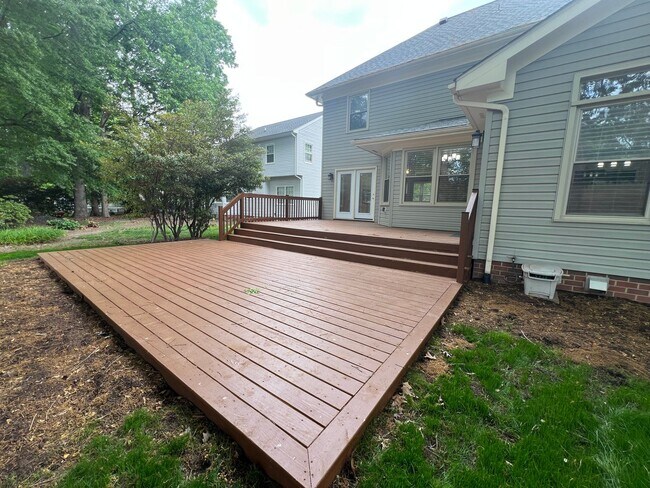 Building Photo - Beautifully Updated Kiln Creek Home with G...