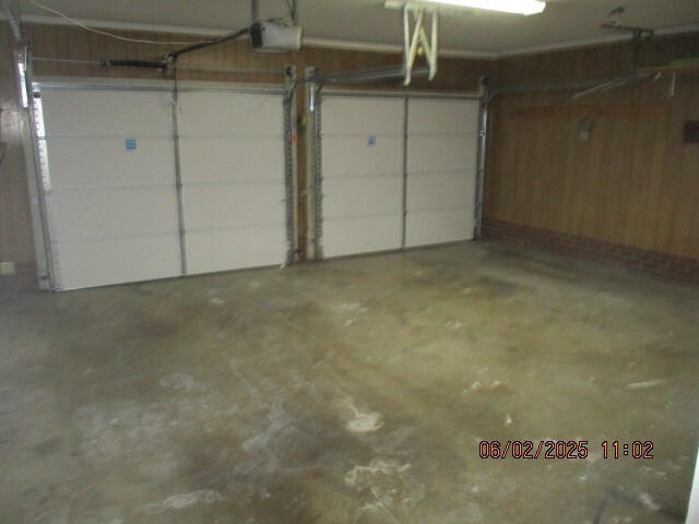 Building Photo - 2213 Rolling Hill Ln