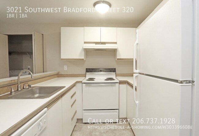 Building Photo - 3021 SW Bradford St