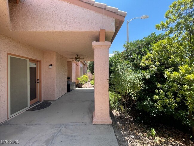 Building Photo - 579 Cervantes Dr