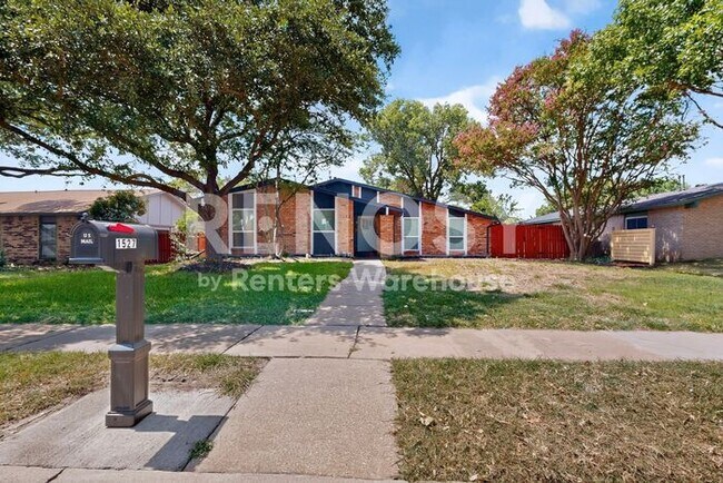 Building Photo - Plano Gem Ready To Be Your Home