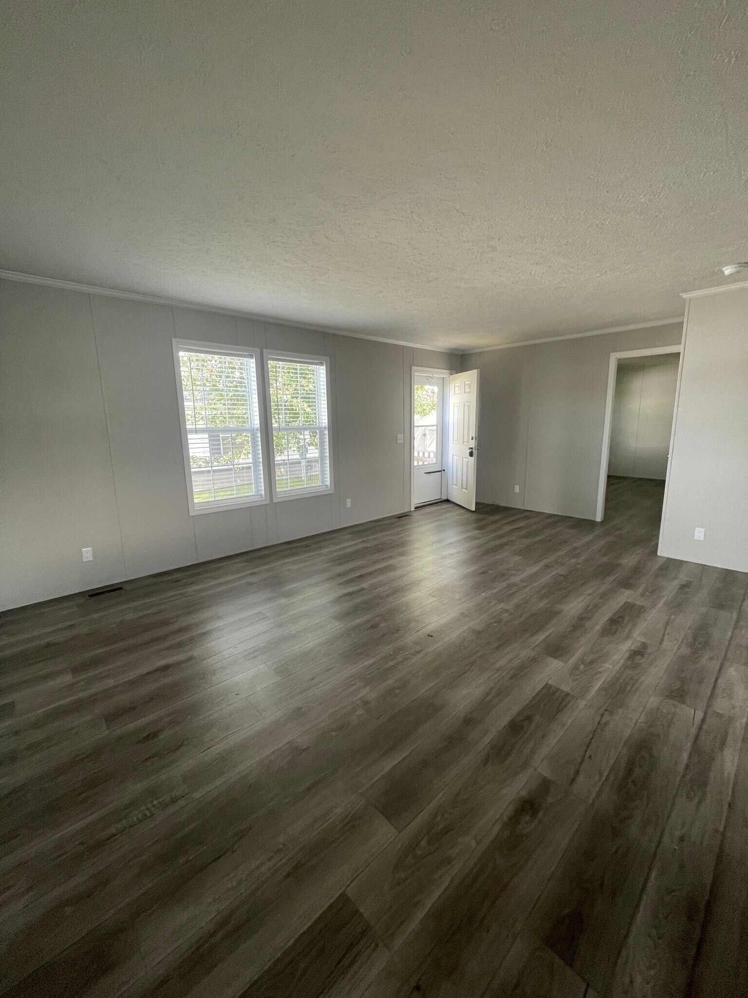 Building Photo - 69 Ashley Cir