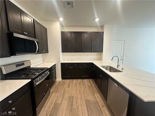 Building Photo - 3633 Torres Novas Ln