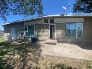 Back porch - 2202 Grinnell Dr