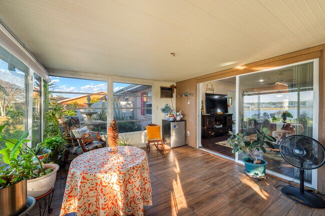 Building Photo - 1808 N Pebble Beach Blvd