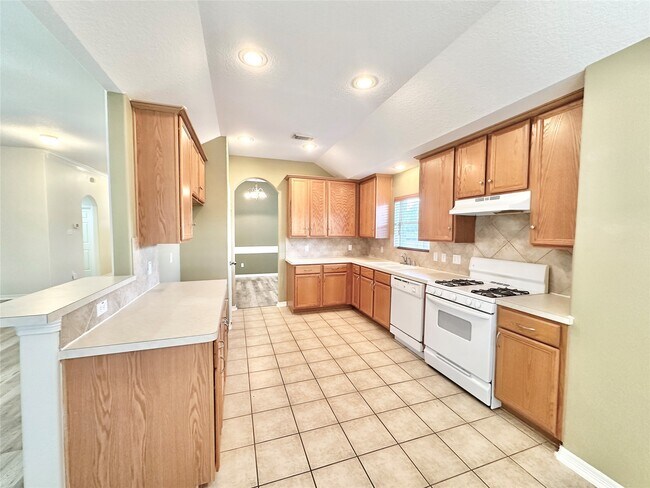 Building Photo - 20203 Goss Hollow Ln