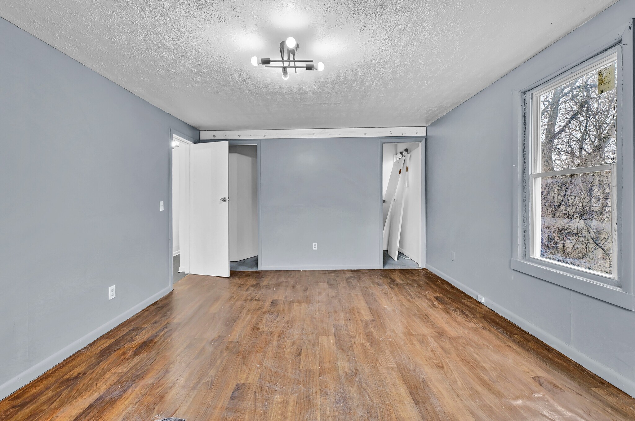 Building Photo - 9502 Talbot Ave