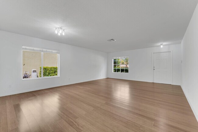 Building Photo - 4455 55th St