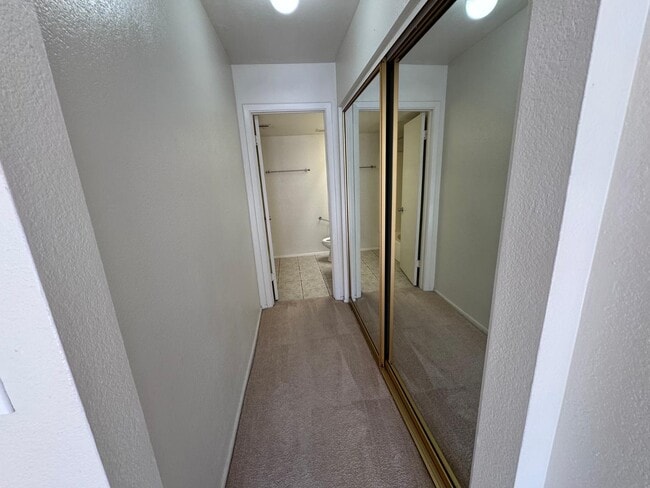 Building Photo - 1905 E University Dr