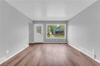 Building Photo - 16605 Glenpark Ave