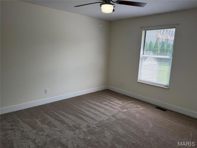 Building Photo - 962 Windstream