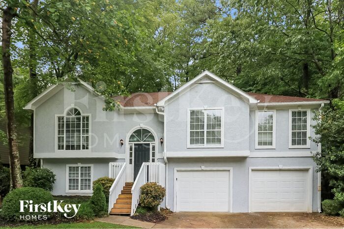Primary Photo - 2825 Candler Run