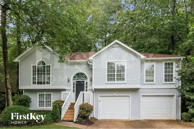 Primary Photo - 2825 Candler Run