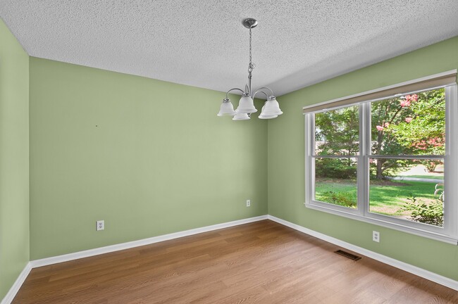 Building Photo - 103 Knollwood Ct