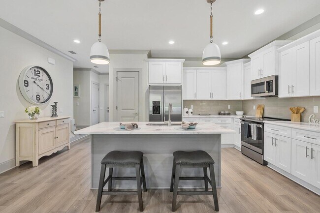 Building Photo - 35 Golden Bell Ct
