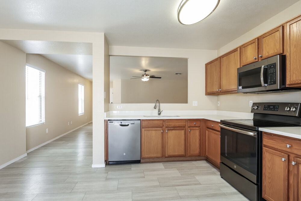 Building Photo - 3042 W Casino Ave