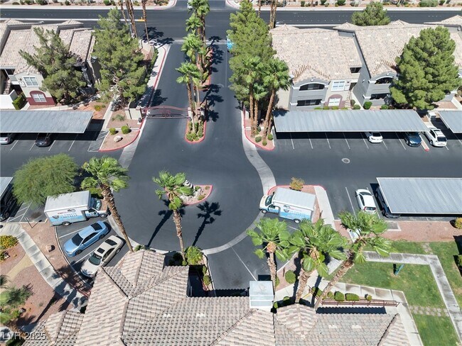 Building Photo - 5055 W Hacienda Ave