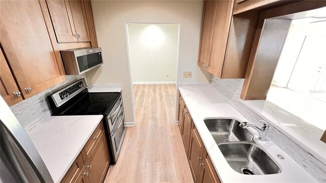 Building Photo - 1516 Dove Dr