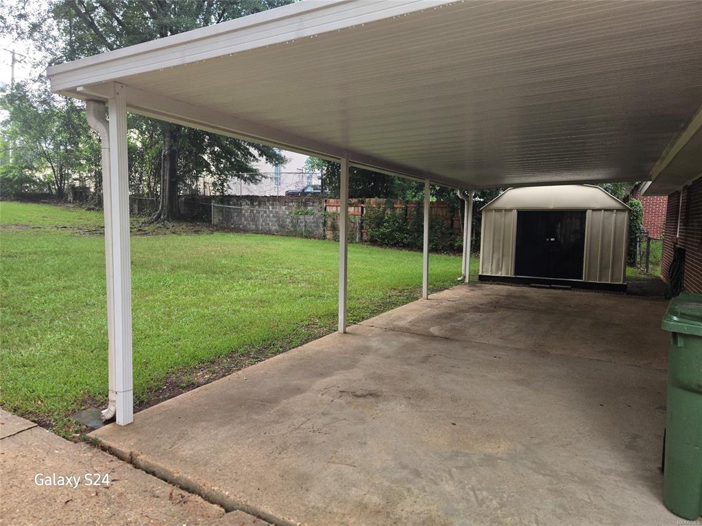 Building Photo - 3845 Bienville Rd