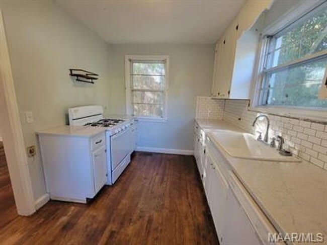 Building Photo - 7 Calhoun Rd