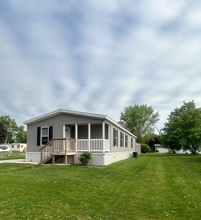 Building Photo - 54 Hickory Ln