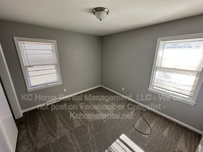 Building Photo - 7318 James A Reed Rd