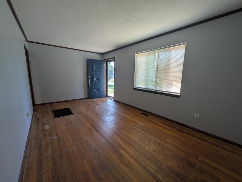 Building Photo - 1225 NW 98th St