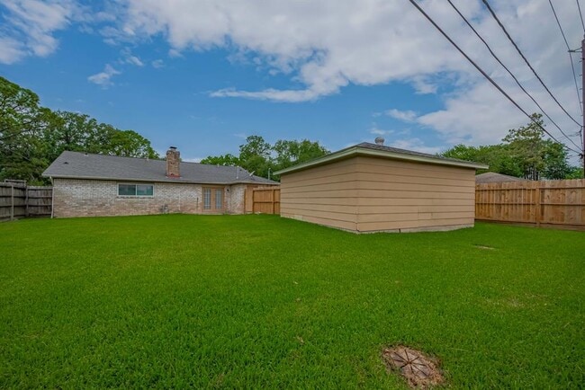 Building Photo - 8119 La Roche Ln