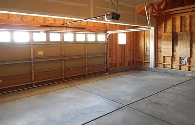Building Photo - 1327 Graham Cir
