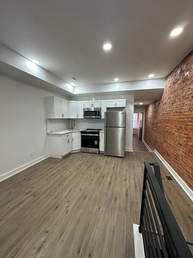 Building Photo - Newly renovated 2 bedroom apartment, Second floor. Section 8 approved
