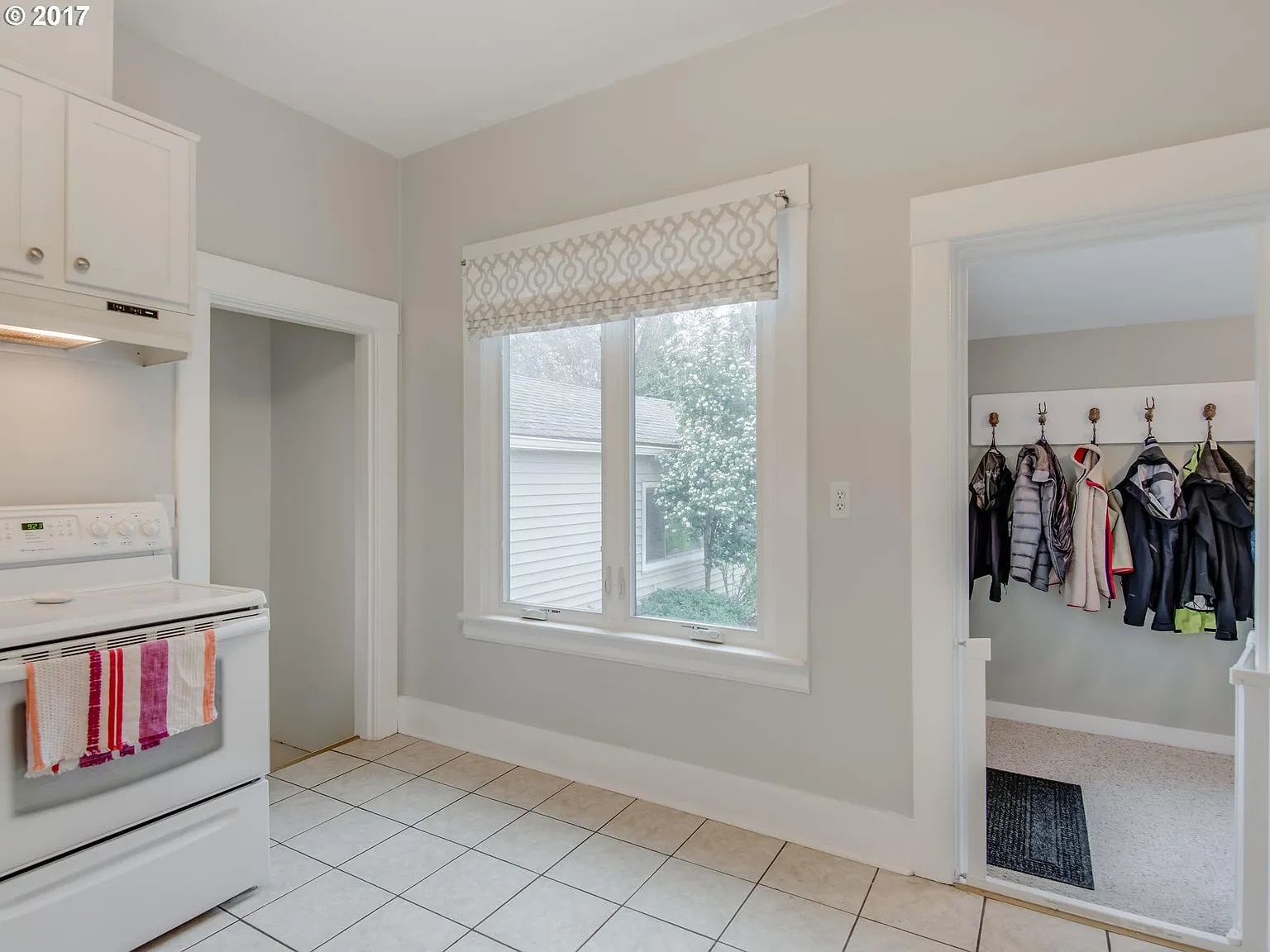 Building Photo - 5525 NE Everett St